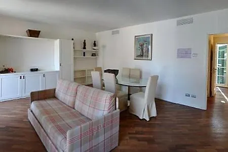 Sleeps 6 Pool Wifi *
