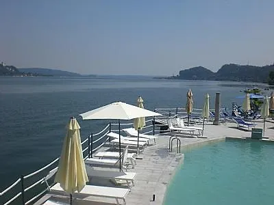 Sleeps 6 Pool Wifi Meina