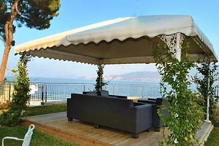 Apartmán Sleeps 6 Pool Wifi Meina